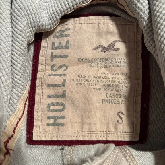 Hollister Gray Hoodie with Red Logo - Picture 3 of 3